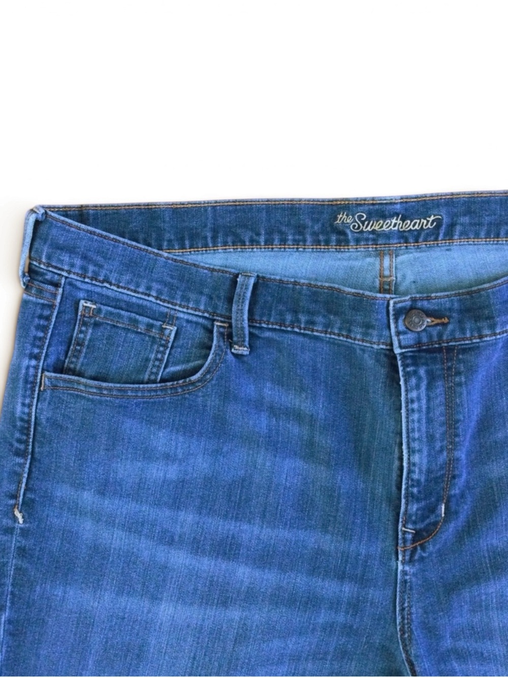 OLD NAVY The Sweetheart Mid‑Rise Bootcut Jeans, Medium Wash Plus Size 20 - Picture 4 of 9